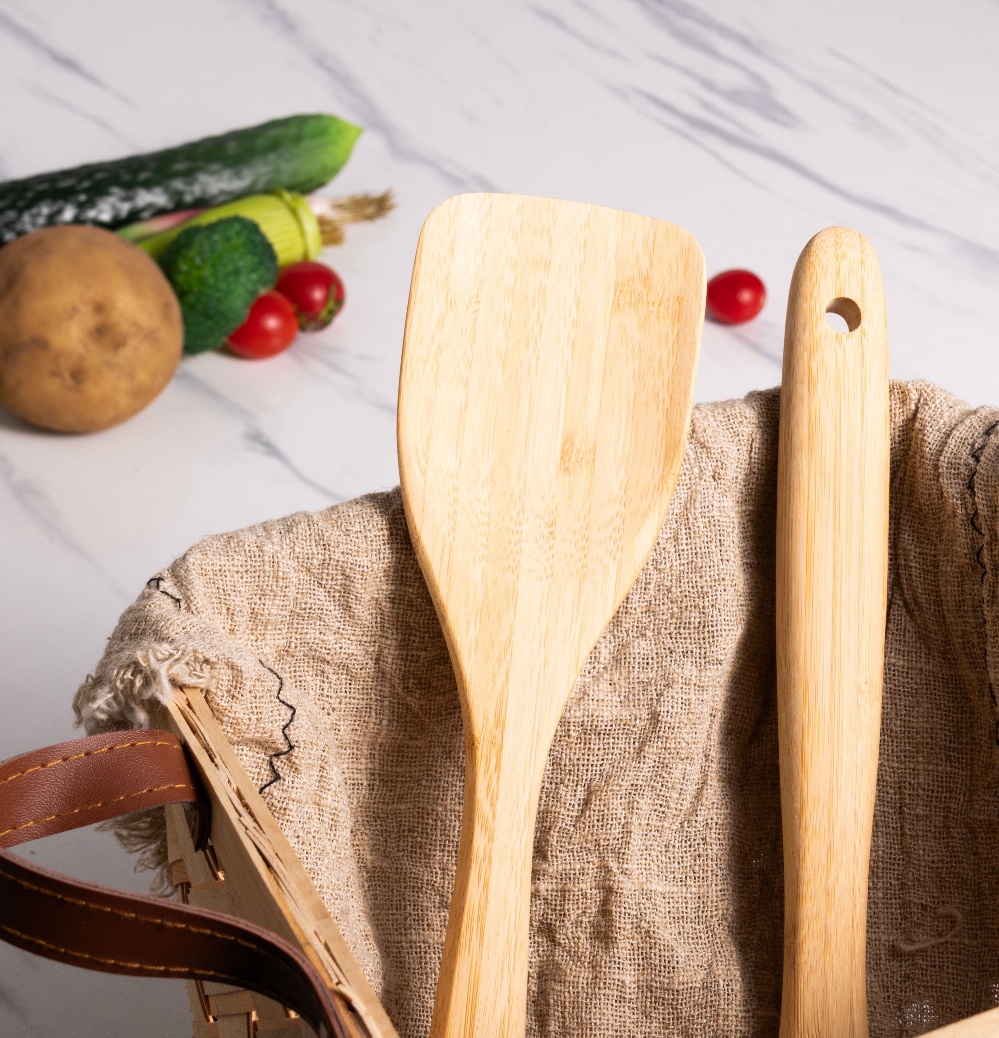 Chef-Quality Bamboo Turner, Crafted , Cooking and Kitchen, 12.99 x 2.67 x 0.59 inch. - Multi-Purpose Hand Tool for Daily Meal Prep Detail
