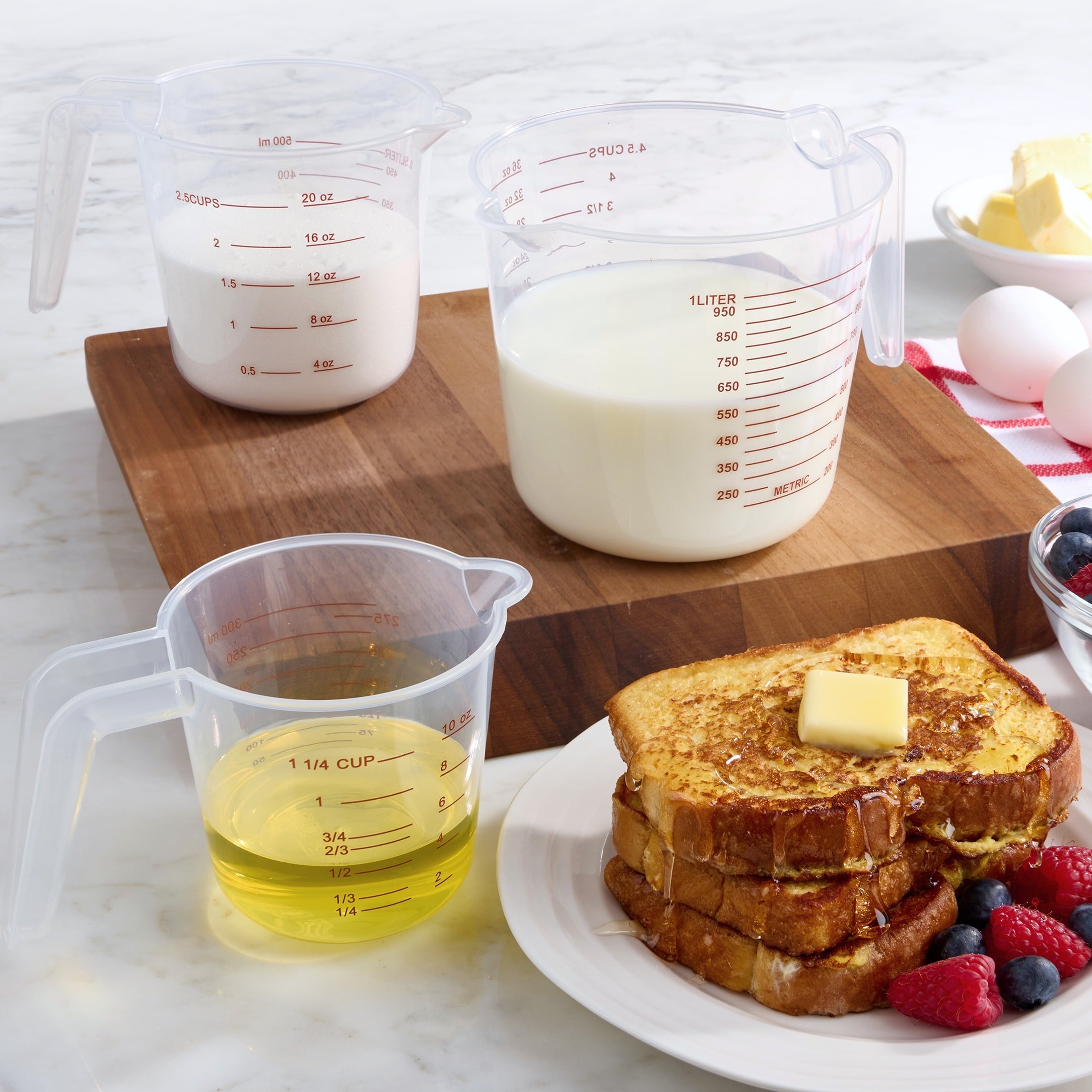 Time-Saving 3-Piece Tapered Spout Nesting Plastic Measuring Cups Set, Clear - Innovative Kitchen Helper for Modern Cooking Detail